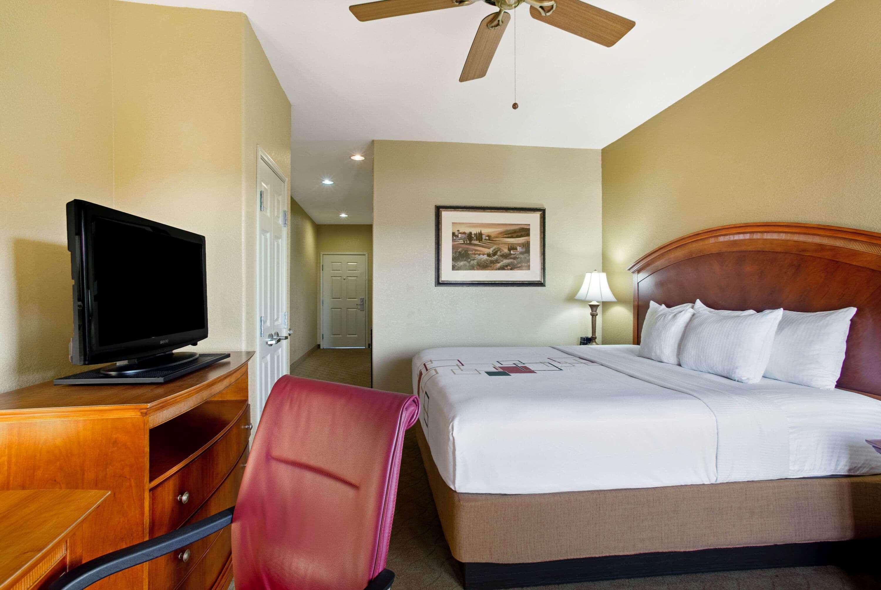 La Quinta By Wyndham Marble Falls Bagian luar foto