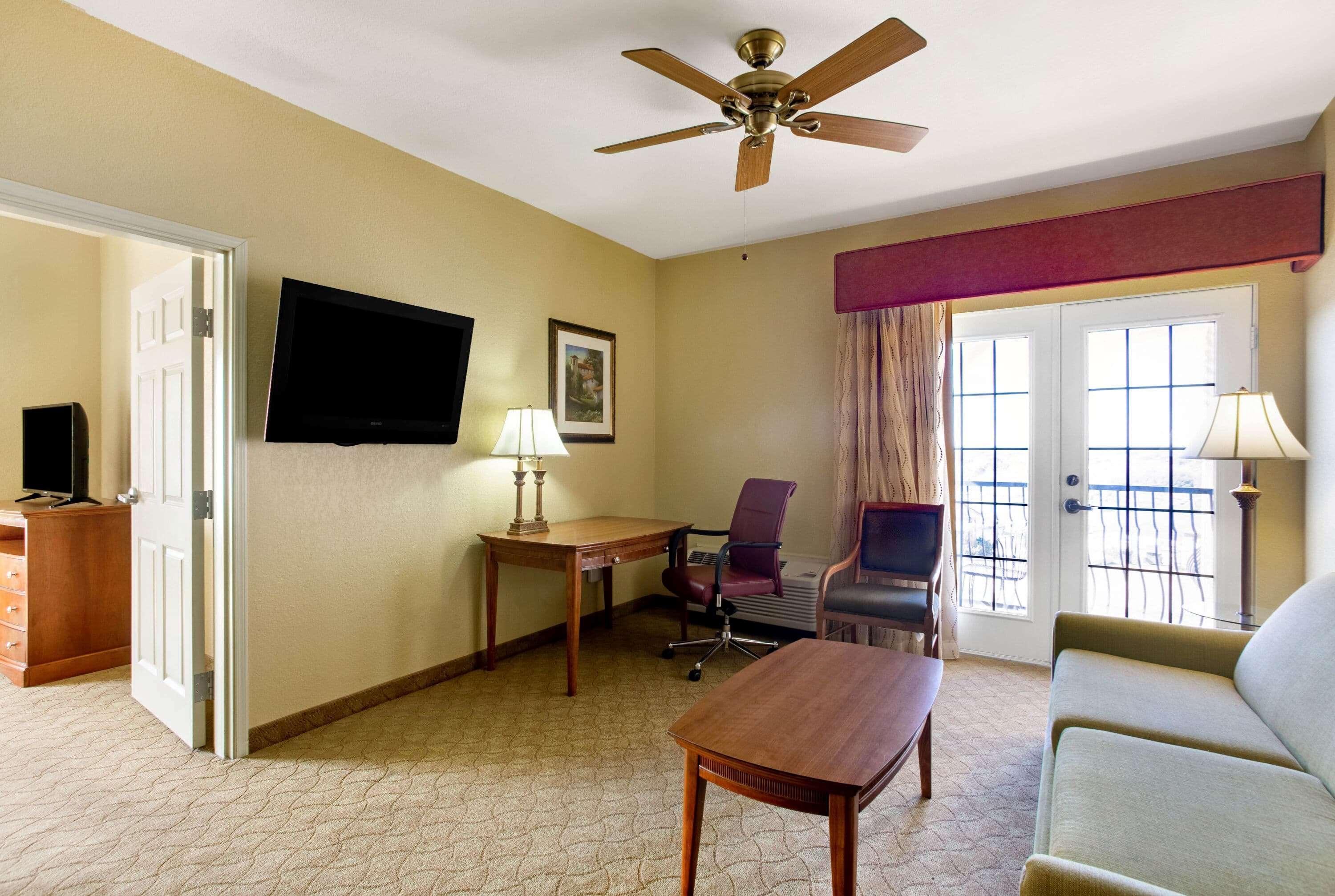 La Quinta By Wyndham Marble Falls Bagian luar foto