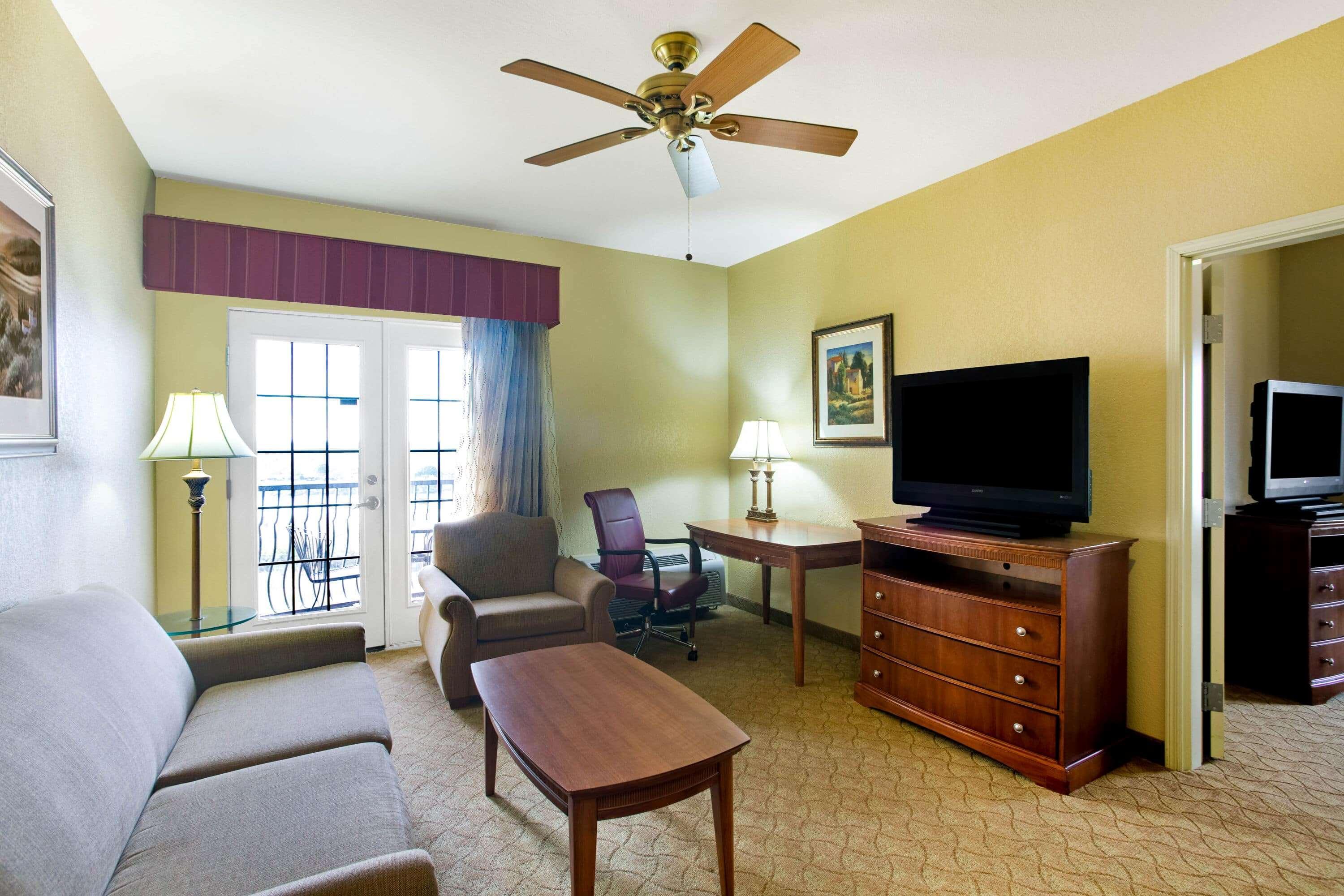 La Quinta By Wyndham Marble Falls Bagian luar foto