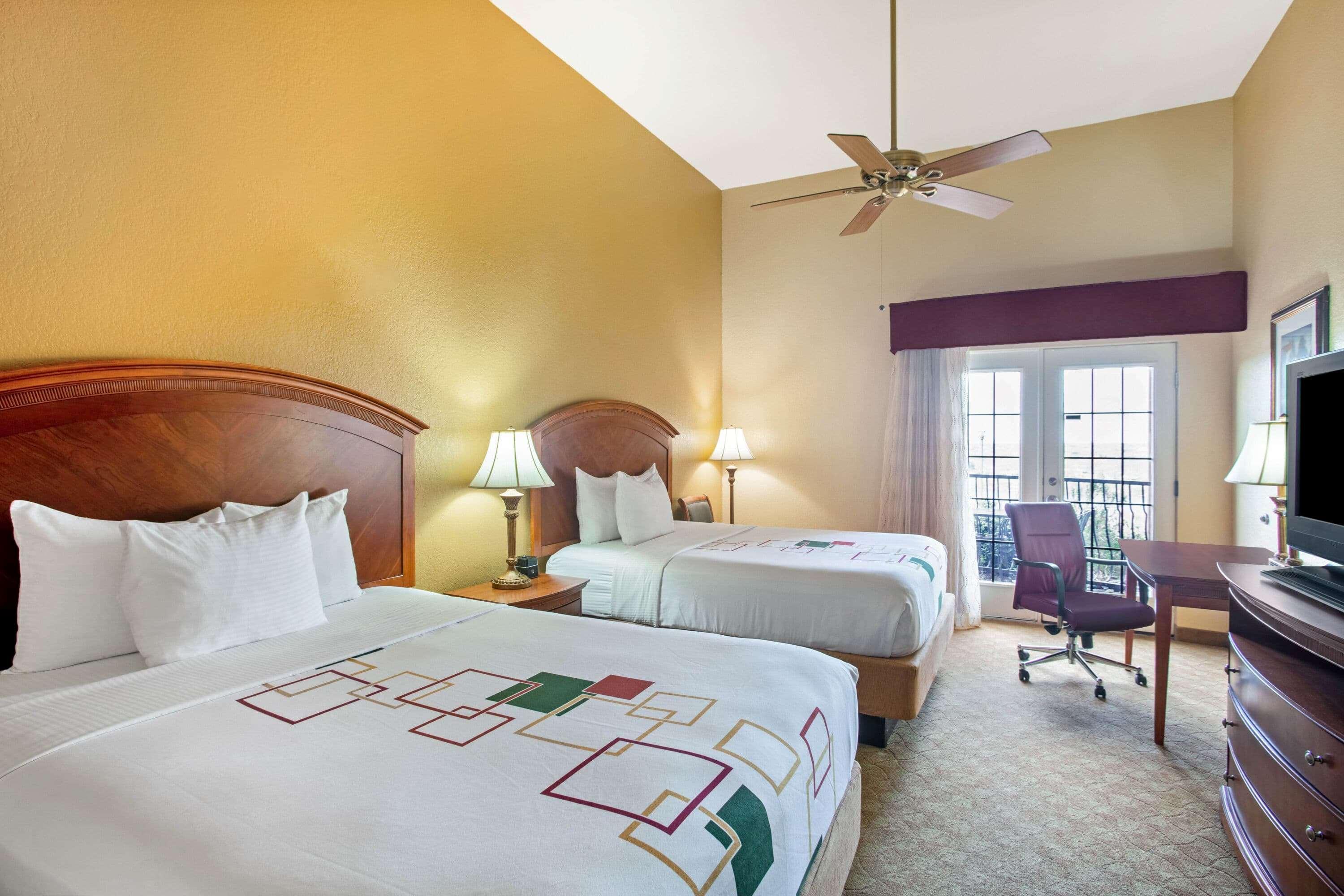La Quinta By Wyndham Marble Falls Bagian luar foto