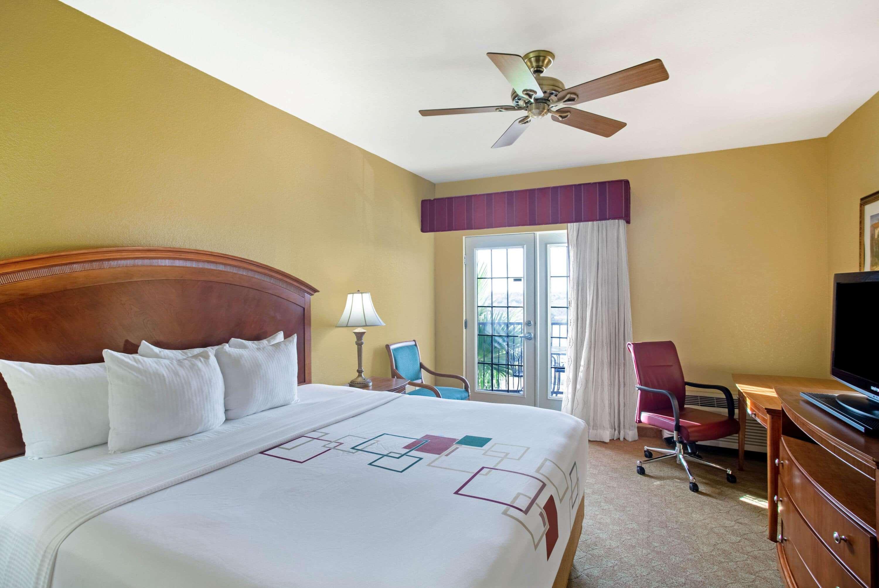 La Quinta By Wyndham Marble Falls Bagian luar foto