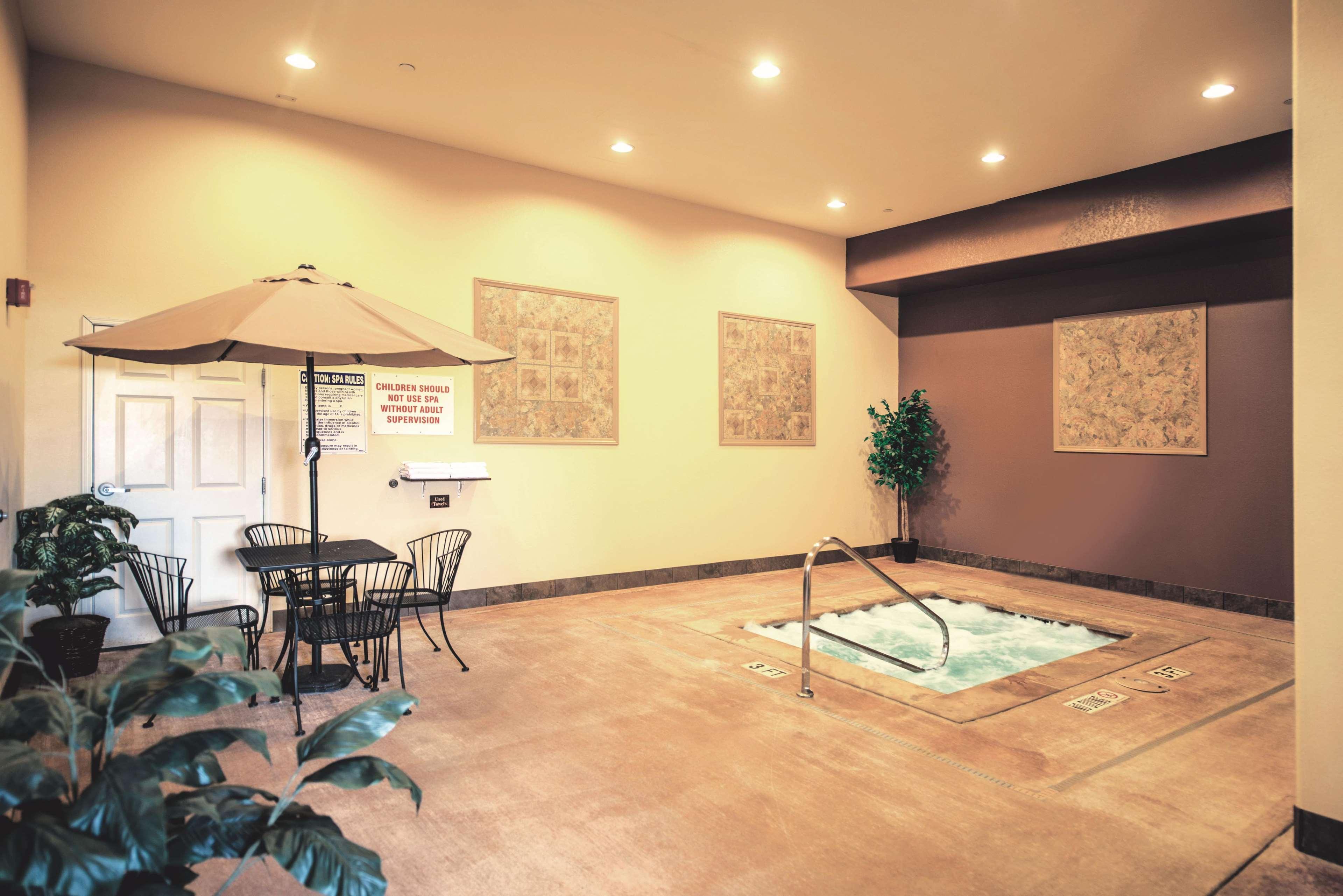 La Quinta By Wyndham Marble Falls Bagian luar foto