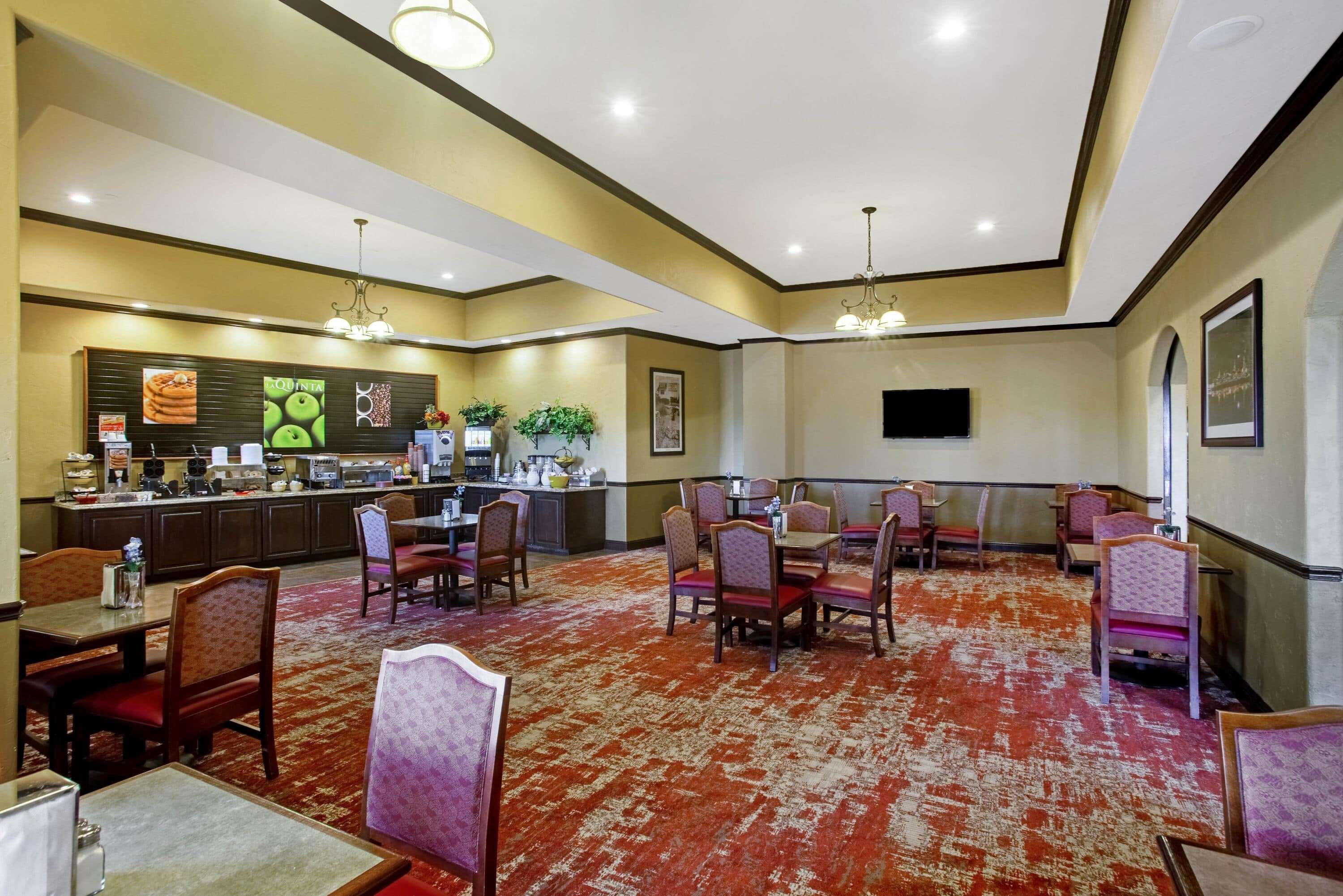 La Quinta By Wyndham Marble Falls Bagian luar foto