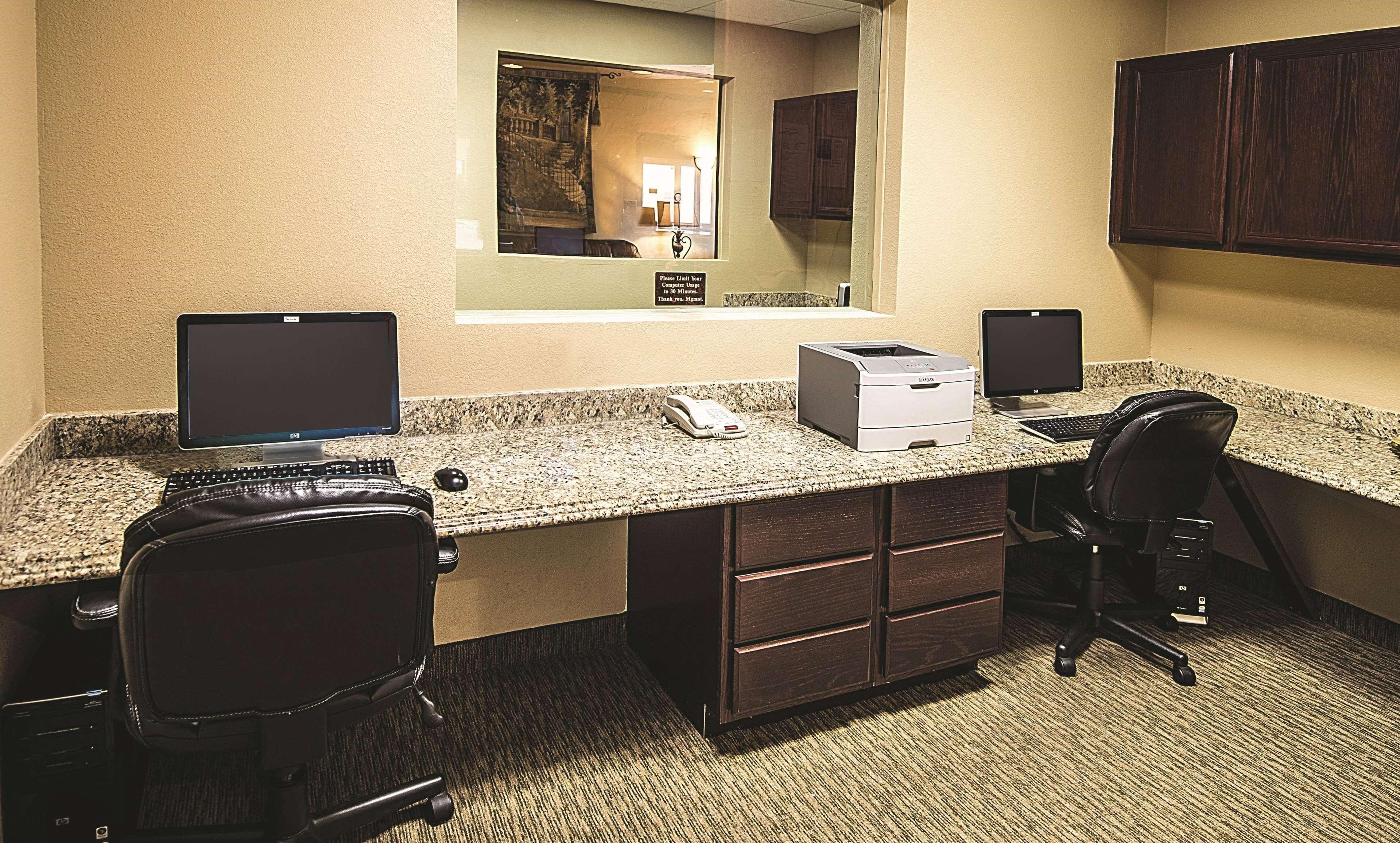 La Quinta By Wyndham Marble Falls Bagian luar foto