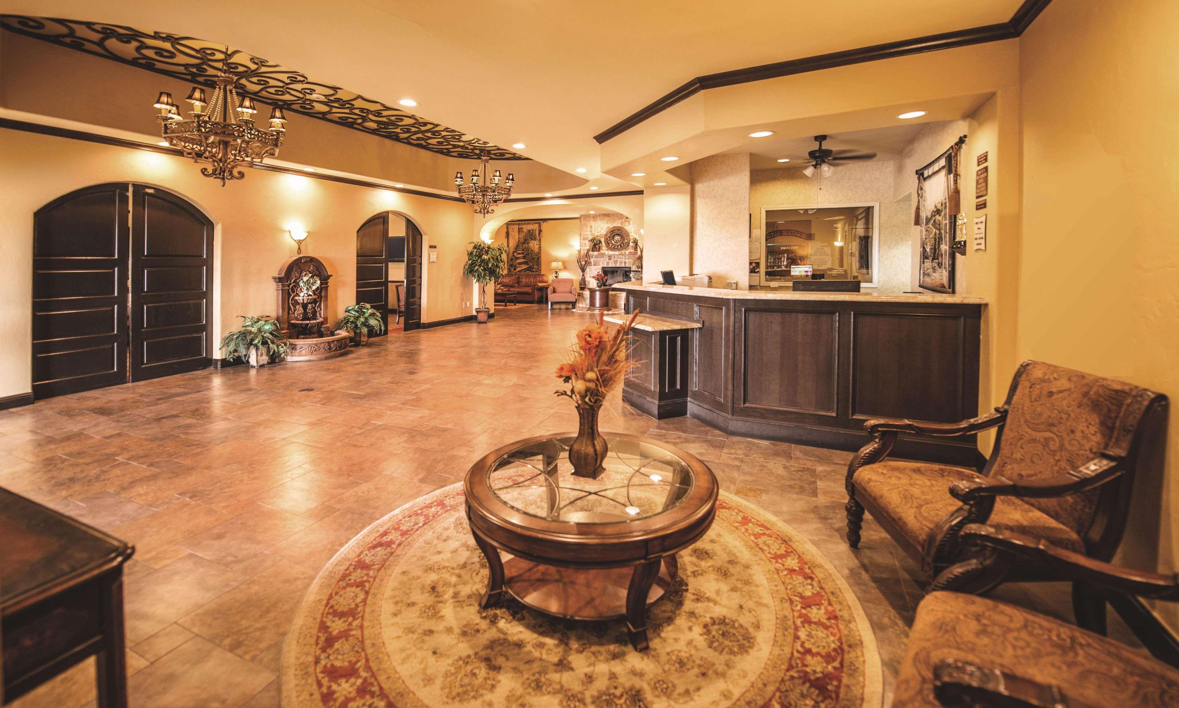 La Quinta By Wyndham Marble Falls Bagian luar foto