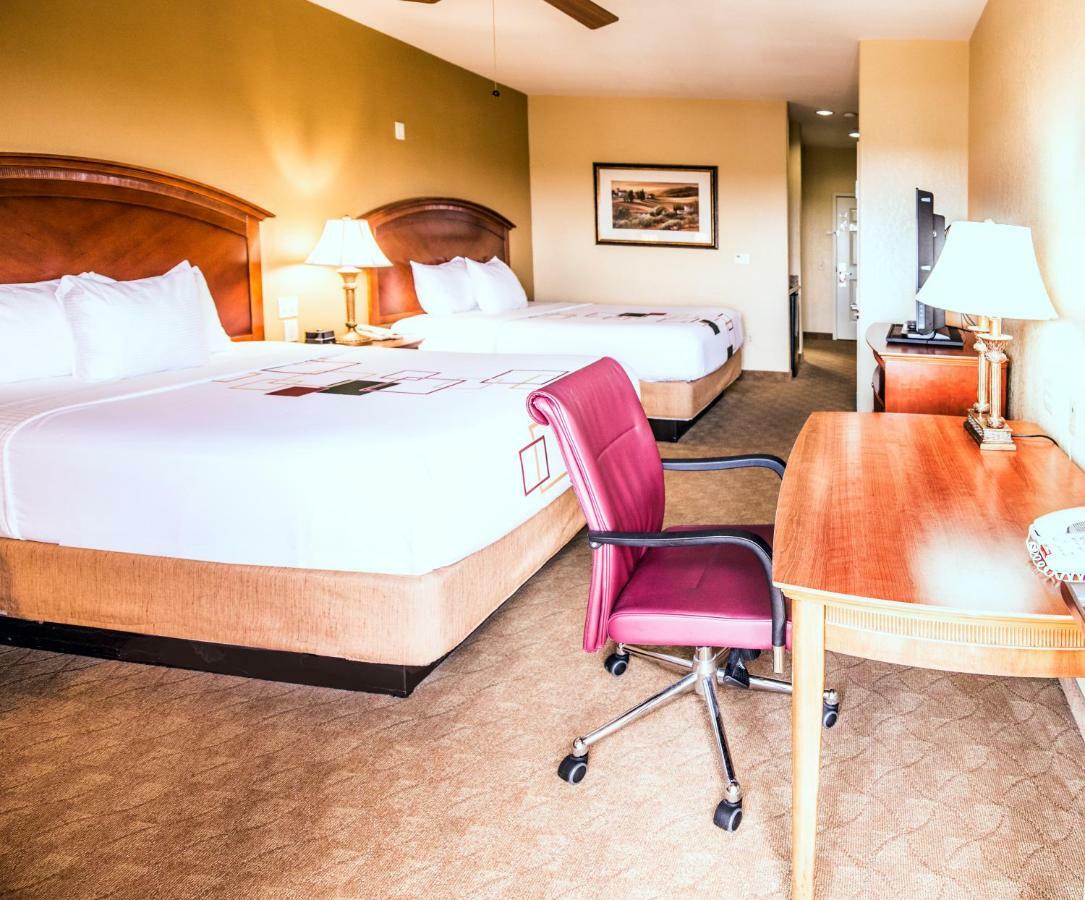 La Quinta By Wyndham Marble Falls Bagian luar foto
