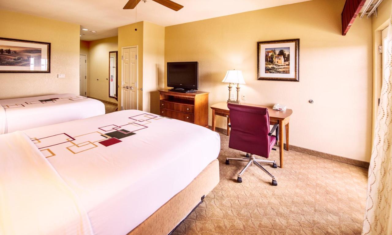 La Quinta By Wyndham Marble Falls Bagian luar foto