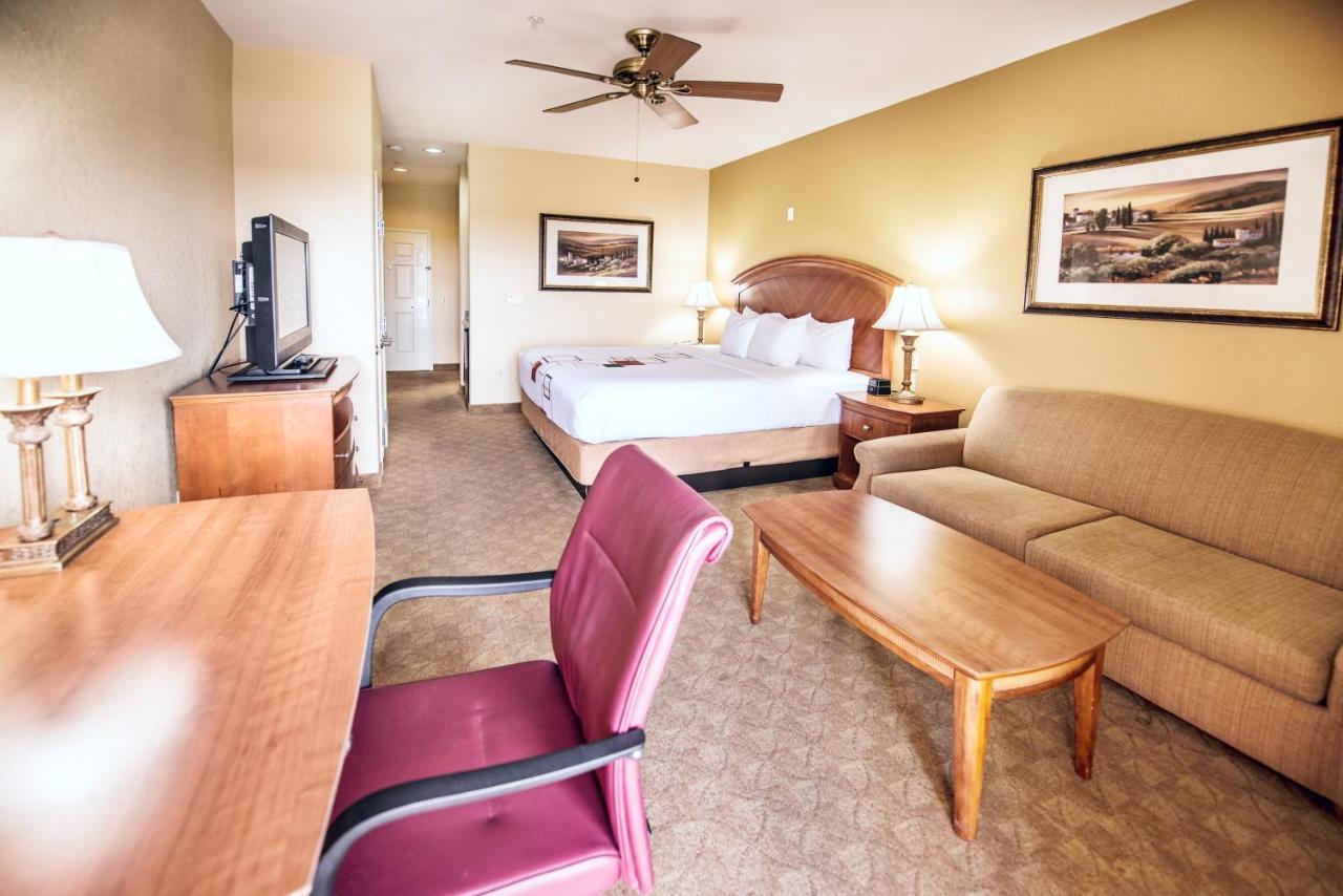 La Quinta By Wyndham Marble Falls Bagian luar foto